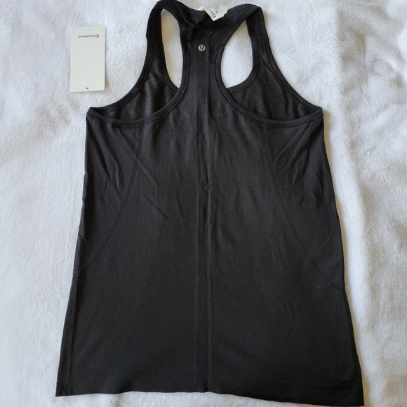 Lululemon Swifty Tech Tank - Picture 2 of 4